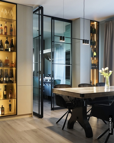 images/Usi_interior_sticla_pivotante_essenza_dublu_glassen_negru_2.jpg